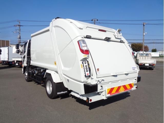 MITSUBISHI FUSOU FIGHTER 2025 Image 31