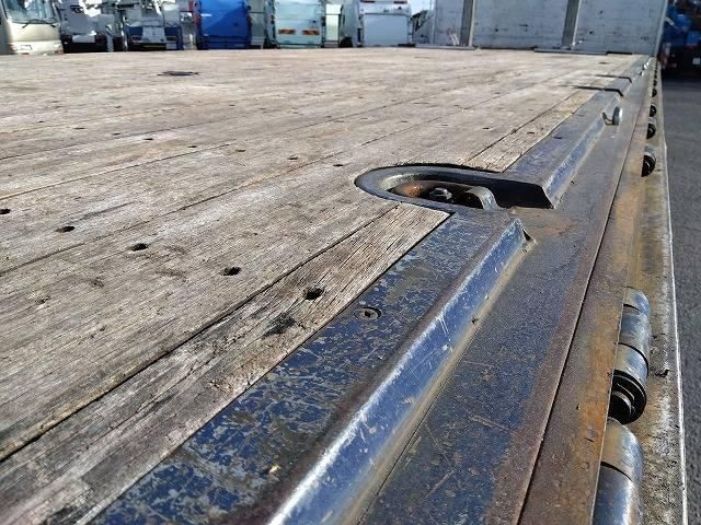 NISSAN DIESEL QUON 2017 Image 31