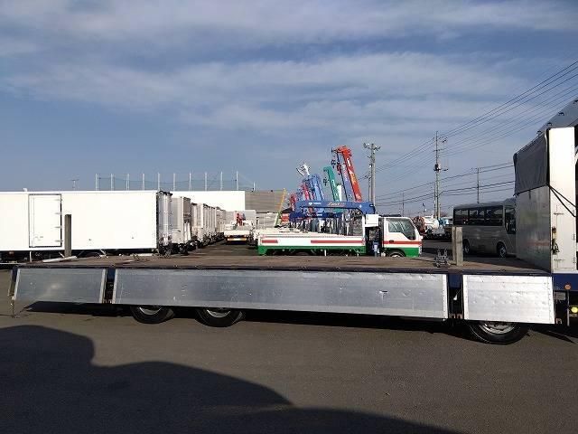 NISSAN DIESEL QUON 2017 Image 31