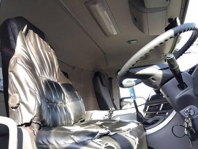 NISSAN DIESEL QUON 2017 Image 31