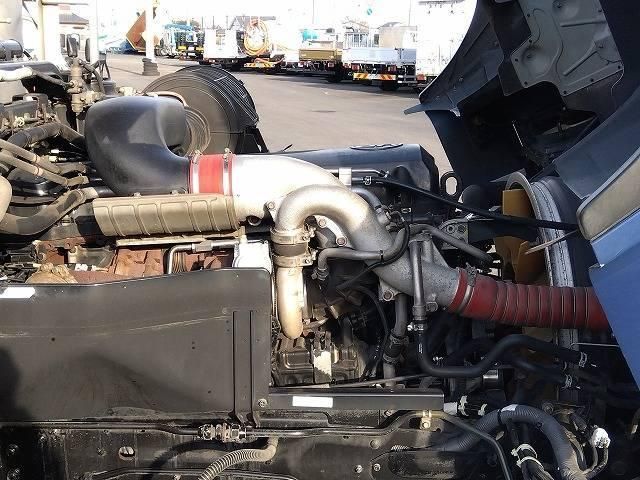 NISSAN DIESEL QUON 2017 Image 31