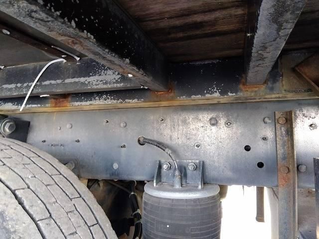 NISSAN DIESEL QUON 2017 Image 31