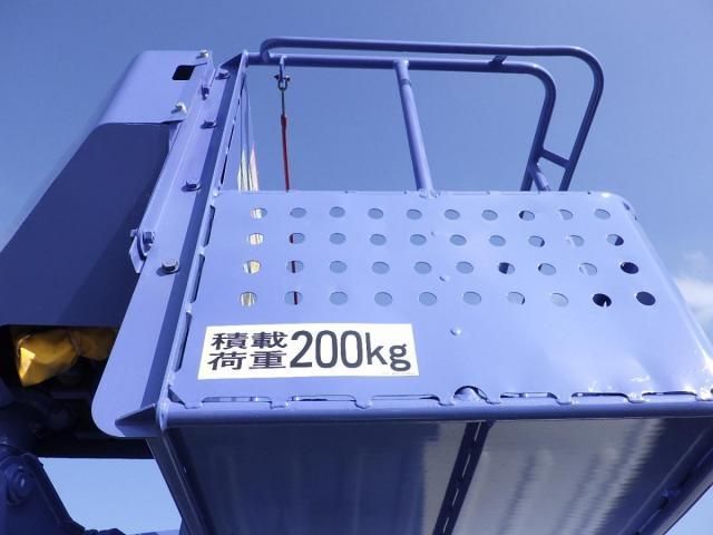 HINO DUTRO 2012 Image 31