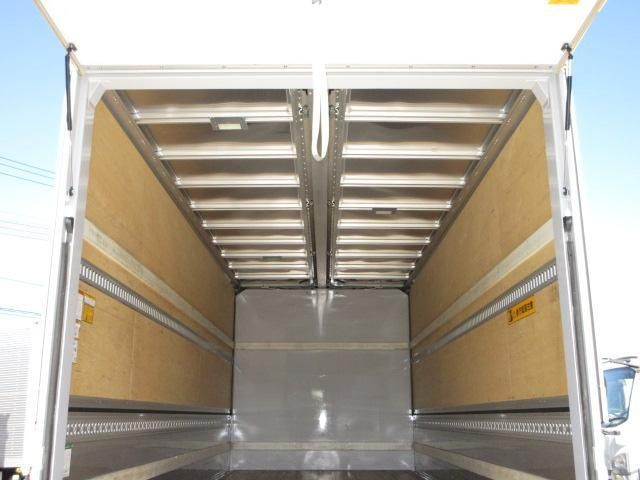 ISUZU FORWARD 2018 Image 31