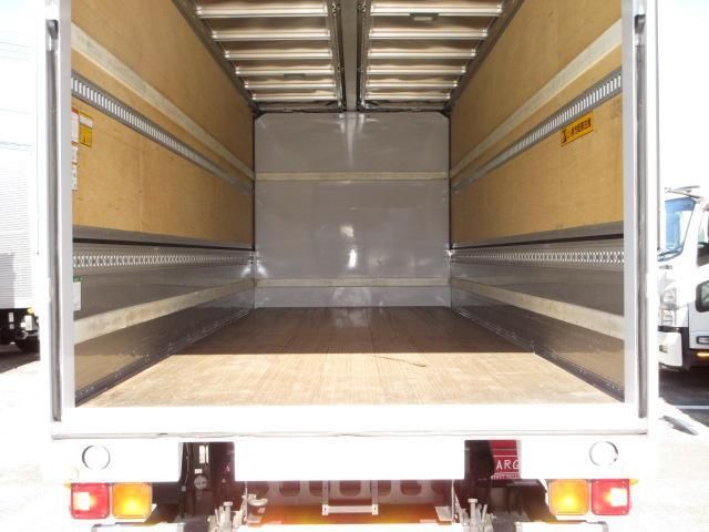 ISUZU FORWARD 2018 Image 31