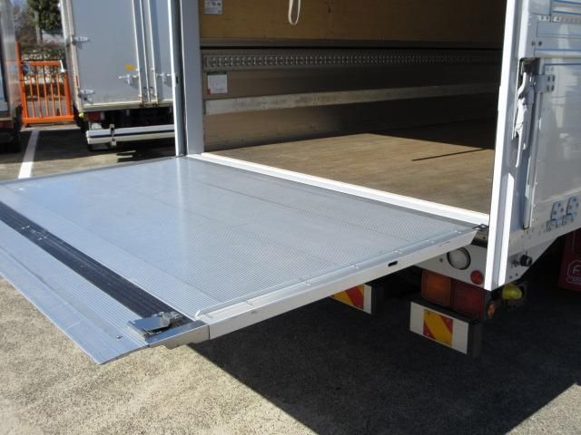 ISUZU FORWARD 2018 Image 31