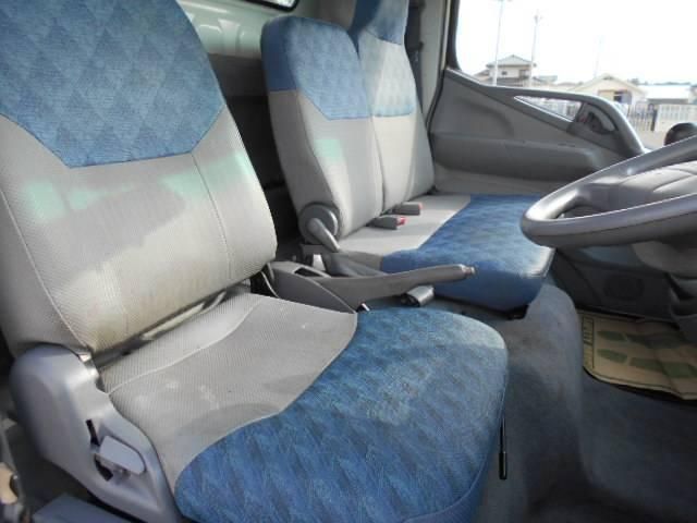 MITSUBISHI CANTER 2006 Image 31