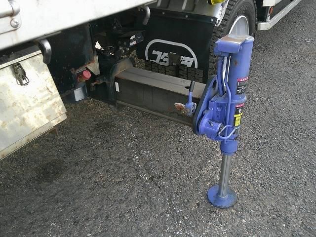 MITSUBISHI FUSOU FIGHTER 2015 Image 31