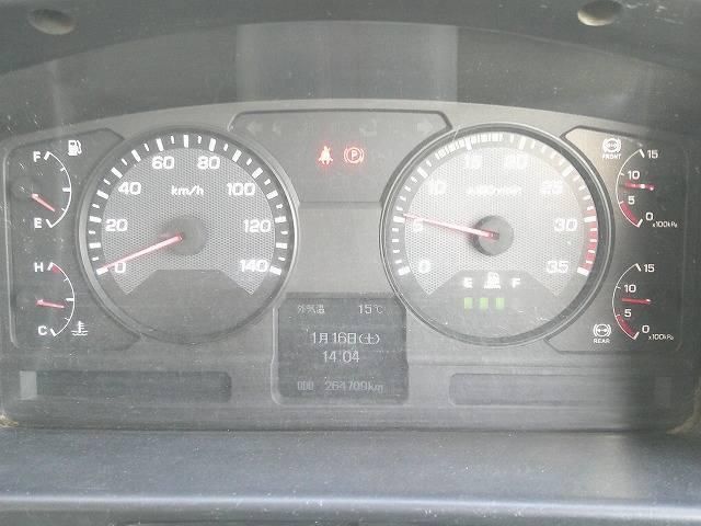 MITSUBISHI FUSOU FIGHTER 2015 Image 31