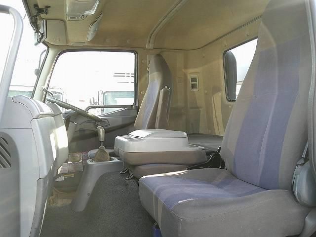 MITSUBISHI FUSOU FIGHTER 2015 Image 31