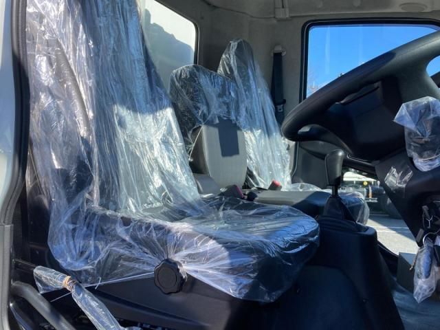 MITSUBISHI FUSOU FIGHTER 2025 Image 31