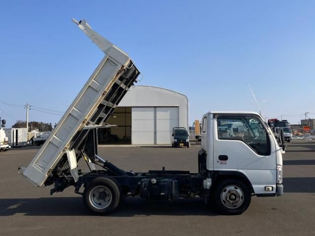 ISUZU ELF 2018 Image 31