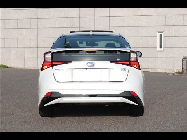 TOYOTA PRIUS 2021 Image 31