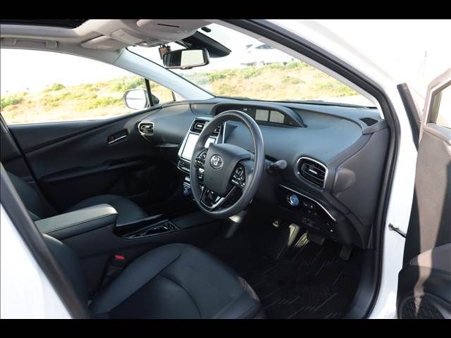 TOYOTA PRIUS 2021 Image 31