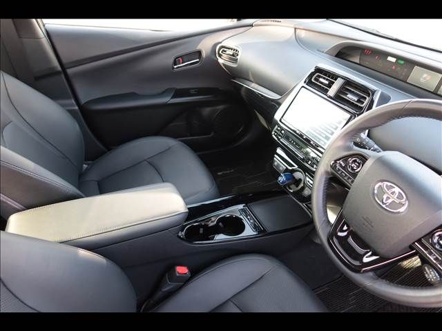 TOYOTA PRIUS 2021 Image 31