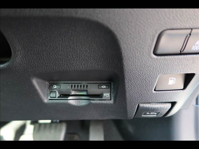 TOYOTA PRIUS 2021 Image 31