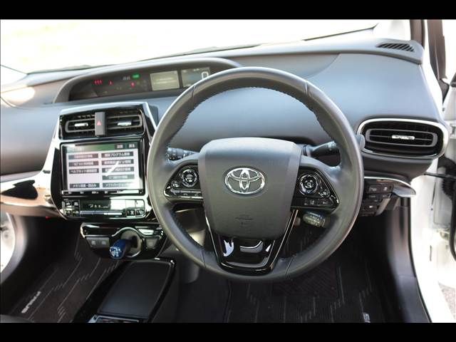TOYOTA PRIUS 2021 Image 31