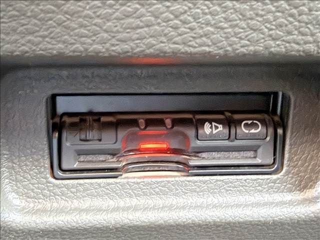 NISSAN CUBE 2012 Image 31