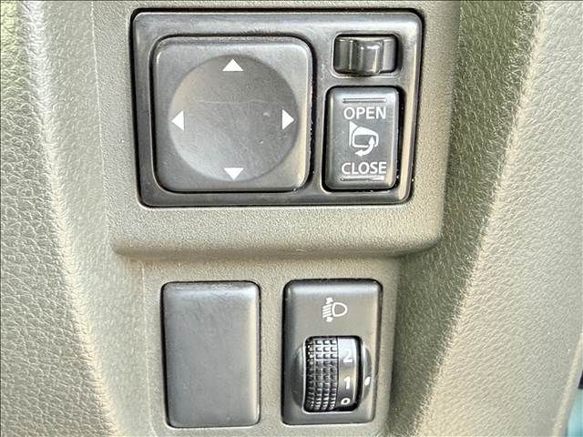 NISSAN CUBE 2012 Image 31