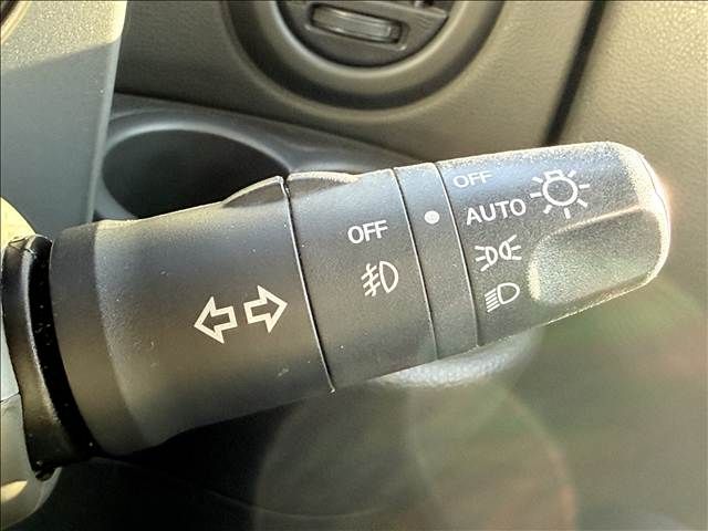 NISSAN CUBE 2012 Image 31