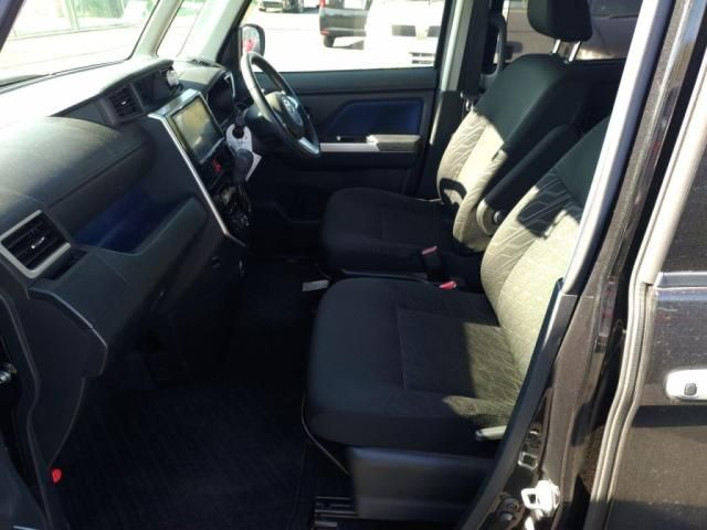 TOYOTA TANK 2018 Image 31