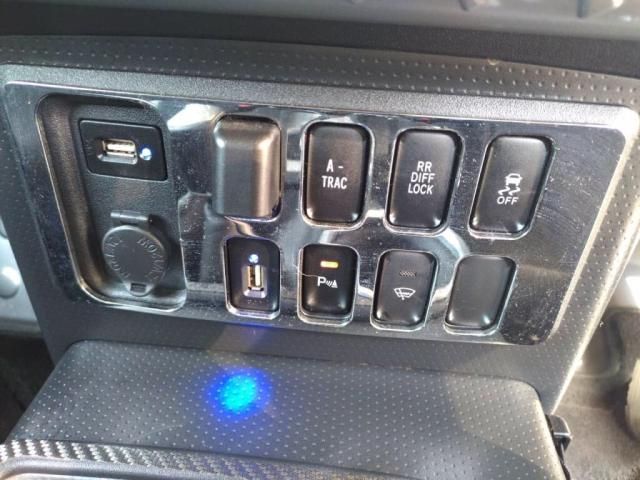 TOYOTA FJ CRUISER 4WD 2014 Image 31