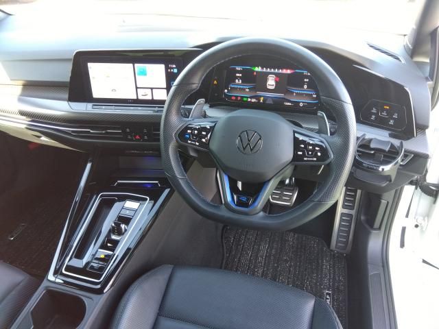 VOLKSWAGEN GOLF R 2023 Image 31