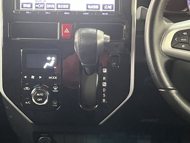 TOYOTA TANK 2016 Image 31