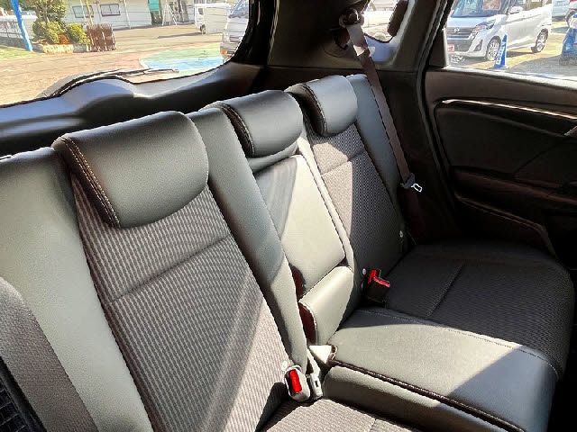 HONDA FIT HYBRID 2019 Image 31