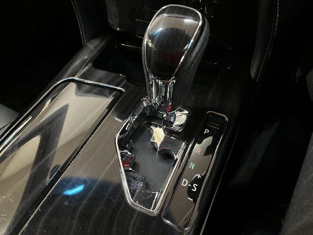 TOYOTA CROWN SEDAN HYBRID 2016 Image 31