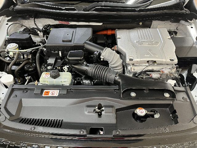 MITSUBISHI ECLIPSE CROSS PHEV 2023 Image 31