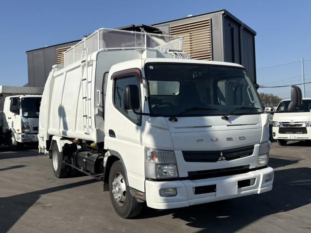 MITSUBISHI CANTER 2015 Image 31