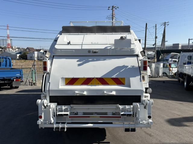 MITSUBISHI CANTER 2015 Image 31