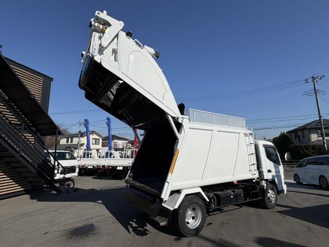 MITSUBISHI CANTER 2015 Image 31