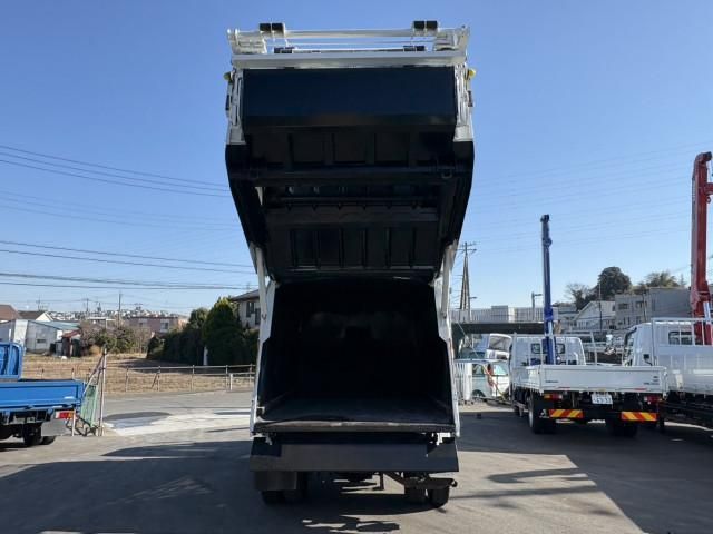 MITSUBISHI CANTER 2015 Image 31