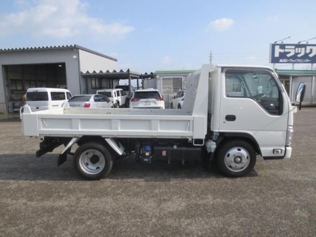 ISUZU ELF 2023 Image 31