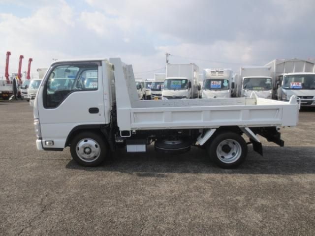 ISUZU ELF 2023 Image 31