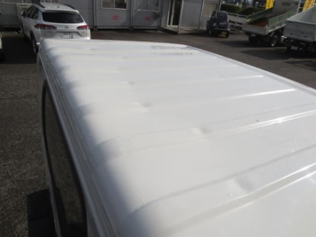 ISUZU ELF 2023 Image 31