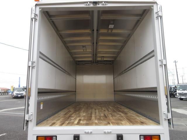 MITSUBISHI FUSOU FIGHTER 2025 Image 31