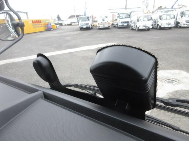 MITSUBISHI FUSOU FIGHTER 2025 Image 31