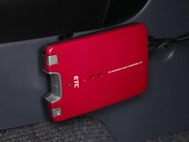 TOYOTA LANDCRUISER PRADO 2000 Image 31