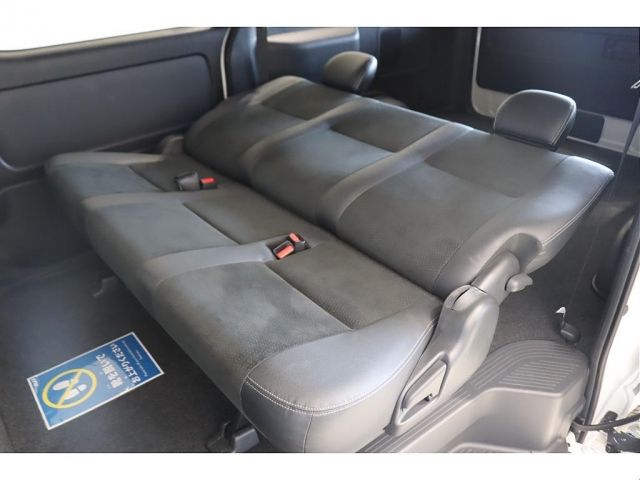 TOYOTA HIACE VAN 2WD 2021 Image 31