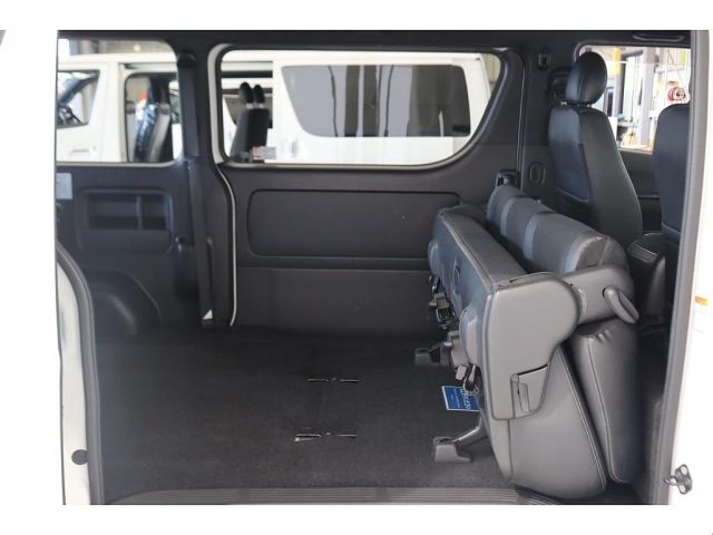 TOYOTA HIACE VAN 2WD 2021 Image 31