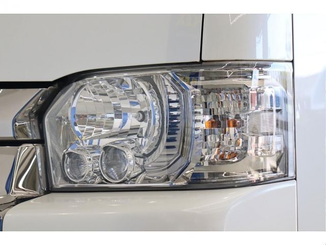 TOYOTA HIACE VAN 2WD 2021 Image 31