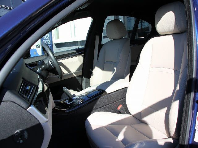 BMW 5SERIES SEDAN 2016 Image 31
