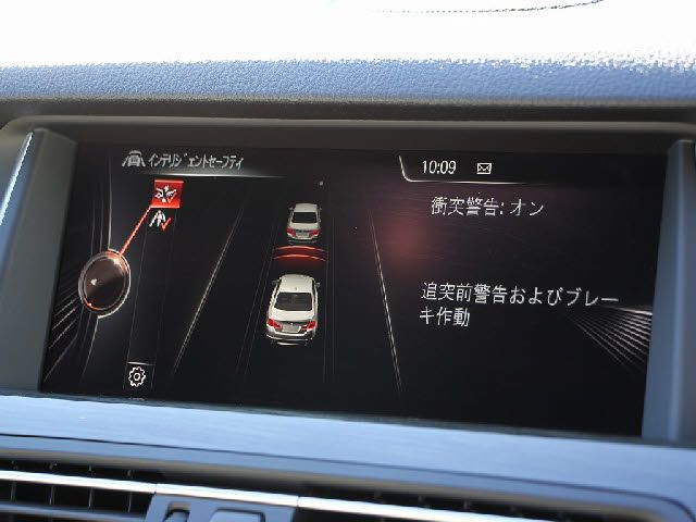 BMW 5SERIES SEDAN 2016 Image 31