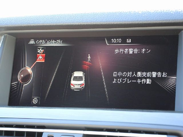 BMW 5SERIES SEDAN 2016 Image 31