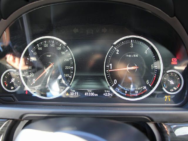 BMW 5SERIES SEDAN 2016 Image 31