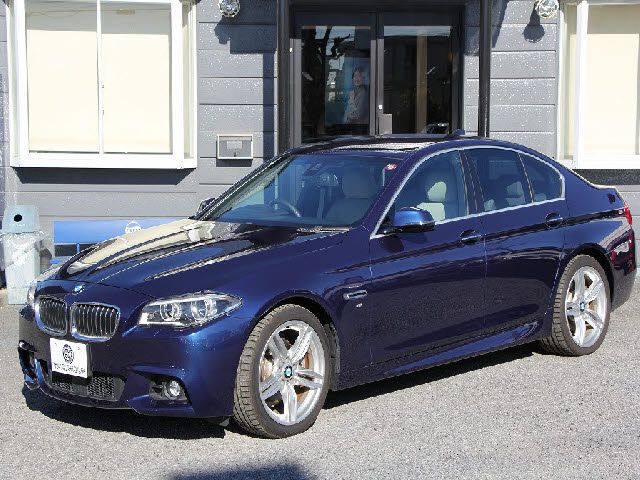 BMW 5SERIES SEDAN 2016 Image 31