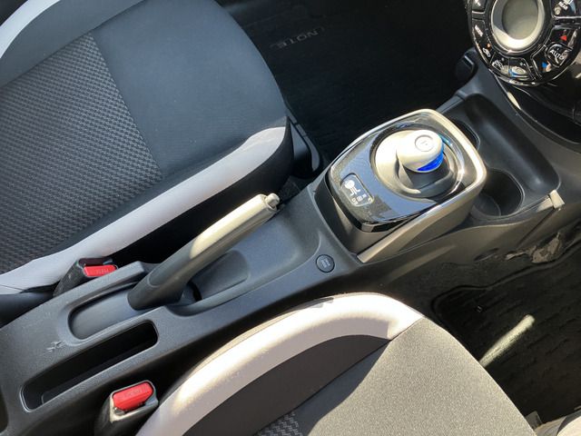 NISSAN NOTE 2017 Image 31